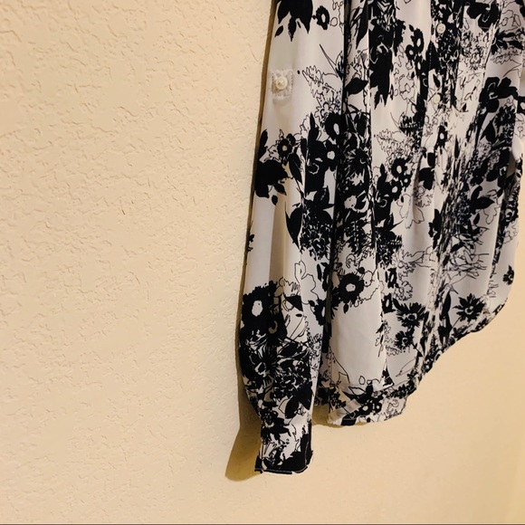 Black & White Floral Half Button Blouse - Picture 4 of 6